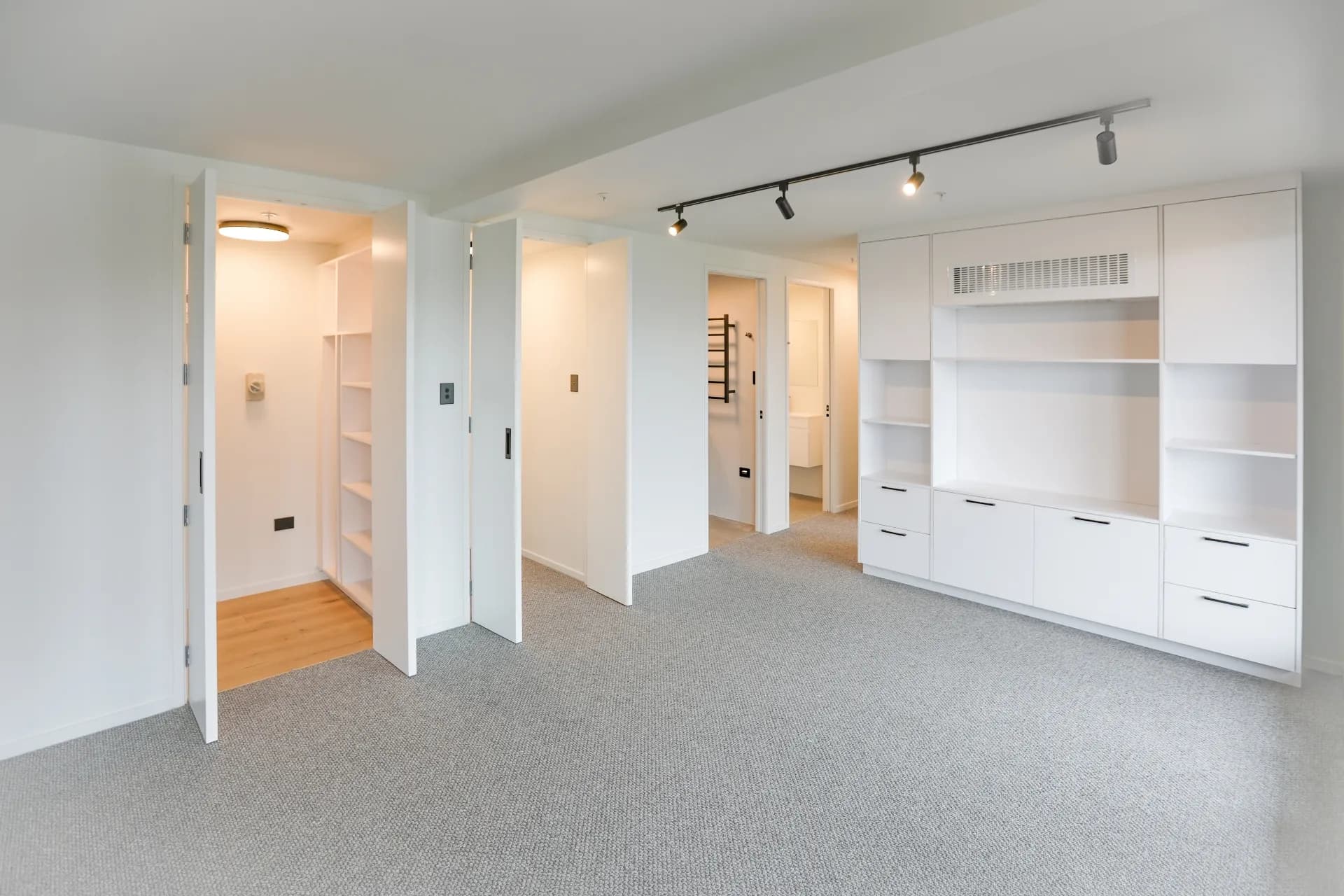 Logan Apartments, Epsom — image 4 of 6